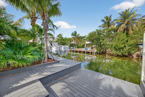 $1,900,000 | 27385 St Lucie Lane, Summerland Key, FL 33042