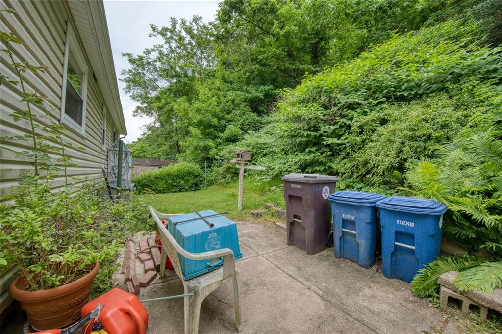 793 Becks Run Road Pittsburgh, PA 15210 - Photo 25 of 33