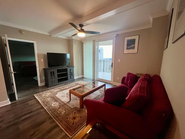 $2,700 | 300 South Duval Street, Unit 611, Tallahassee, FL 32301