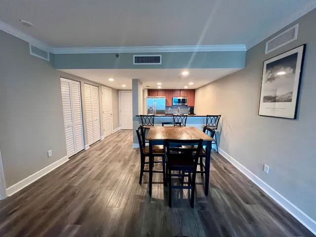 $2,700 | 300 South Duval Street, Unit 611, Tallahassee, FL 32301