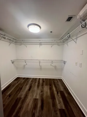 $2,700 | 300 South Duval Street, Unit 611, Tallahassee, FL 32301