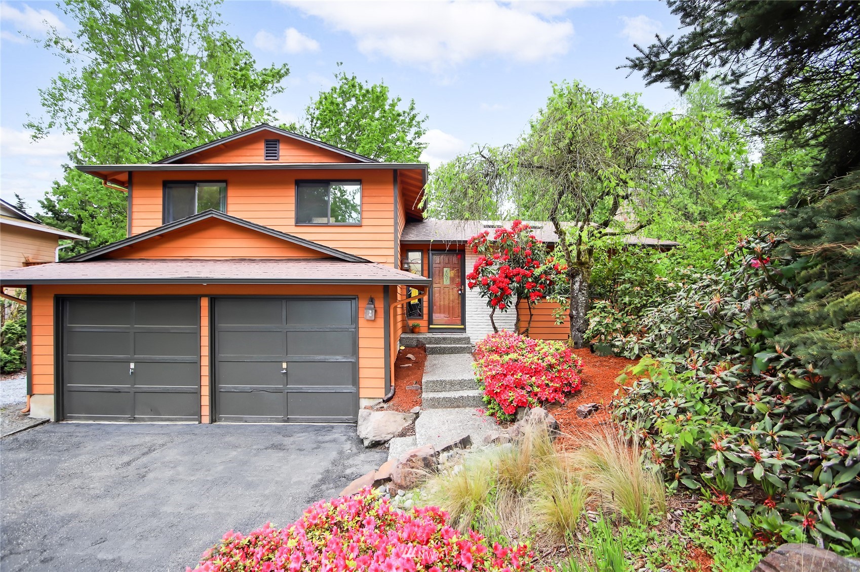 17818 Brook Boulevard Bothell, WA 98012 - Photo 1 of 27 a front view of a house