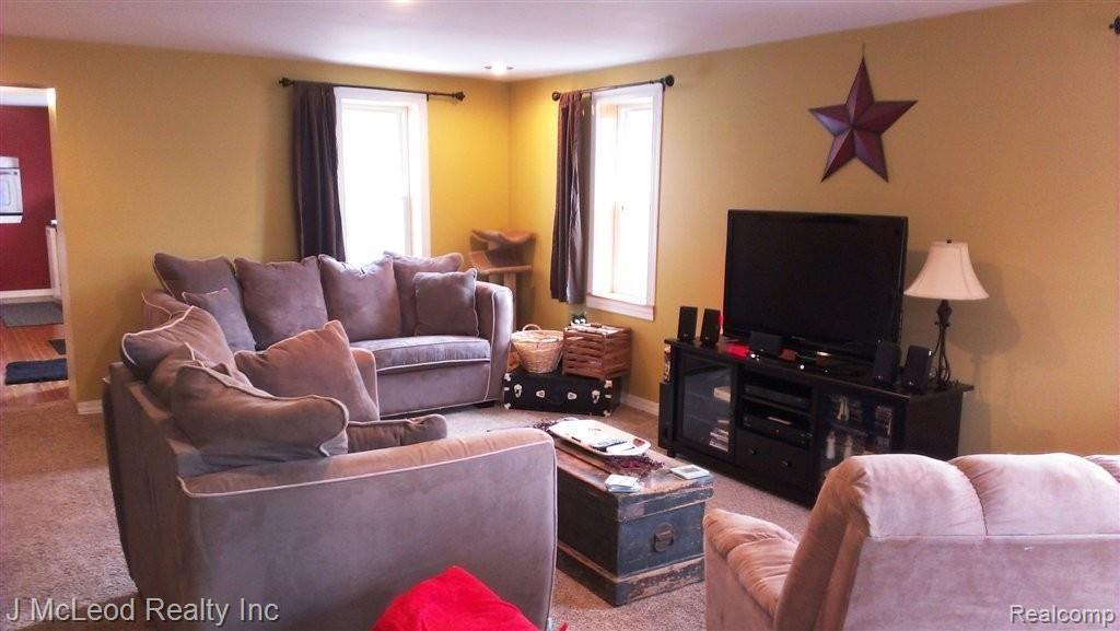 1110 Riley Road Caro, MI 48723 - Photo 11 of 14 2013-03-15 17.46.38.jpg