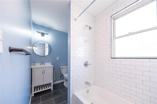 $1,800 | 520 Highland Avenue, Greensburg, PA 15601