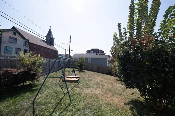 $1,800 | 520 Highland Avenue, Greensburg, PA 15601