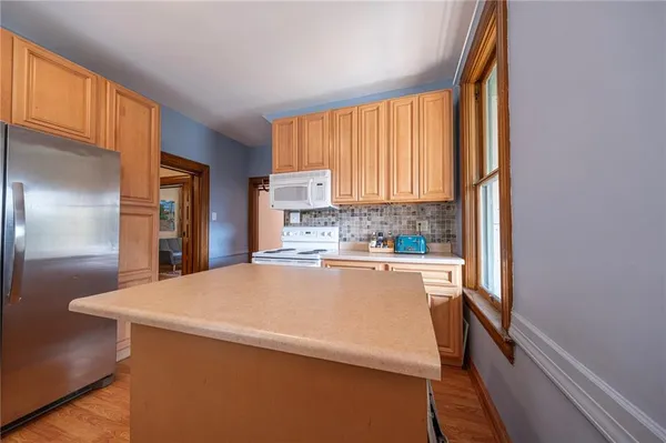 $1,800 | 520 Highland Avenue, Greensburg, PA 15601