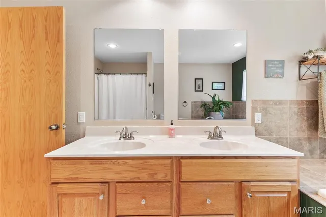 $624,900 | 102 Timber Lane, Farmington, MO 63640