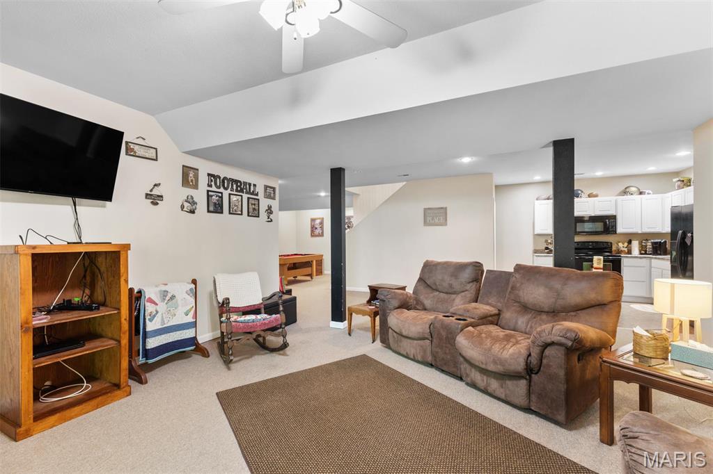 102 Timber Lane Farmington, MO 63640 - Photo 36 of 54