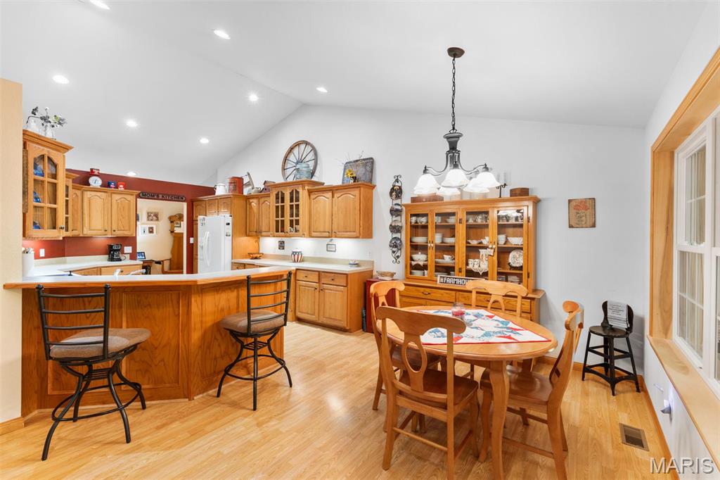 102 Timber Lane Farmington, MO 63640 - Photo 7 of 54