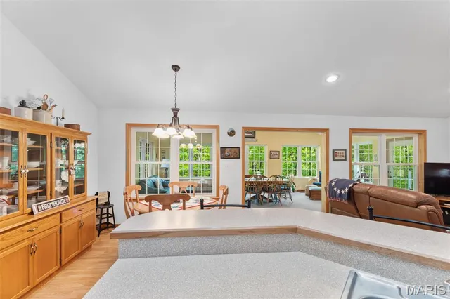 $624,900 | 102 Timber Lane, Farmington, MO 63640