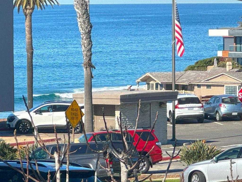 418 3rd Street Encinitas, CA 92024 - Photo 7 of 74