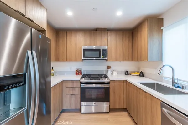 $3,750 | 1212 Viola Avenue, Unit 103, Glendale, CA 91202