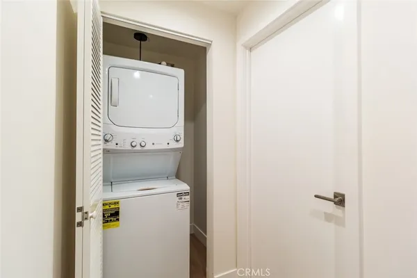 $3,750 | 1212 Viola Avenue, Unit 103, Glendale, CA 91202