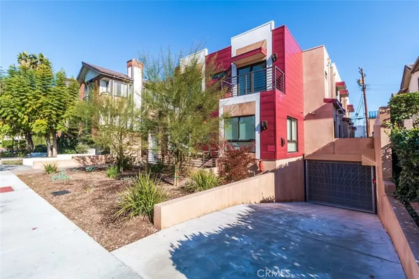 $3,750 | 1212 Viola Avenue, Unit 103, Glendale, CA 91202