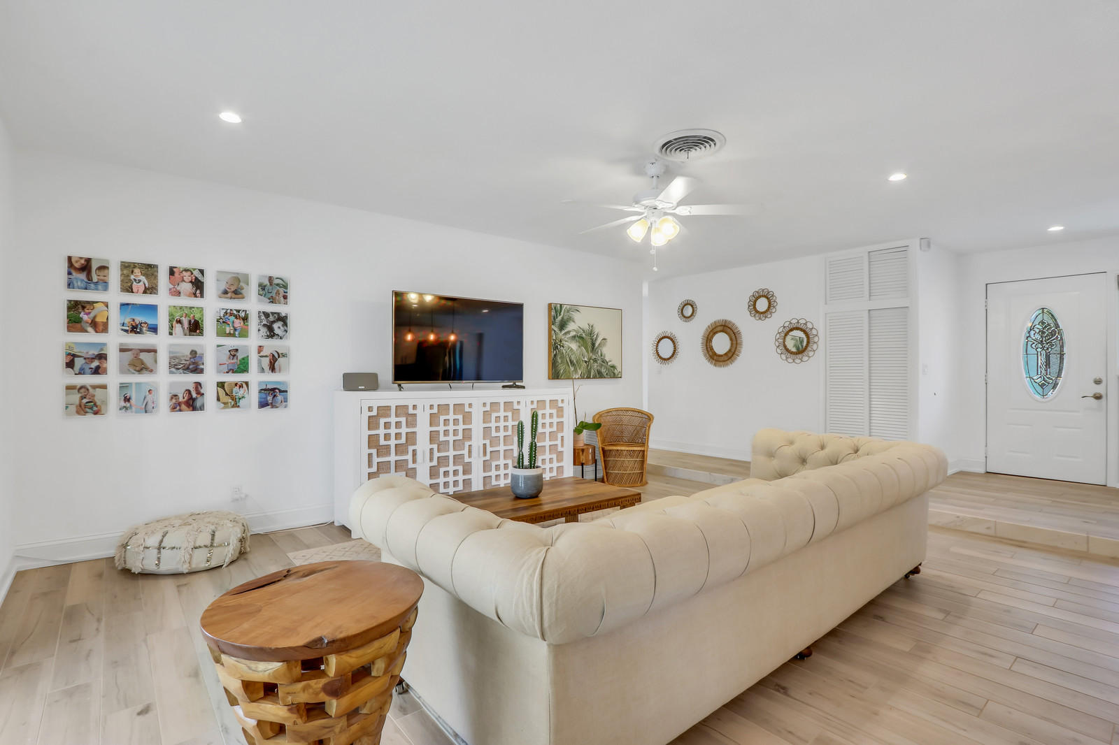45 Willow Road Tequesta, FL 33469 - Photo 3 of 21 great room/entry