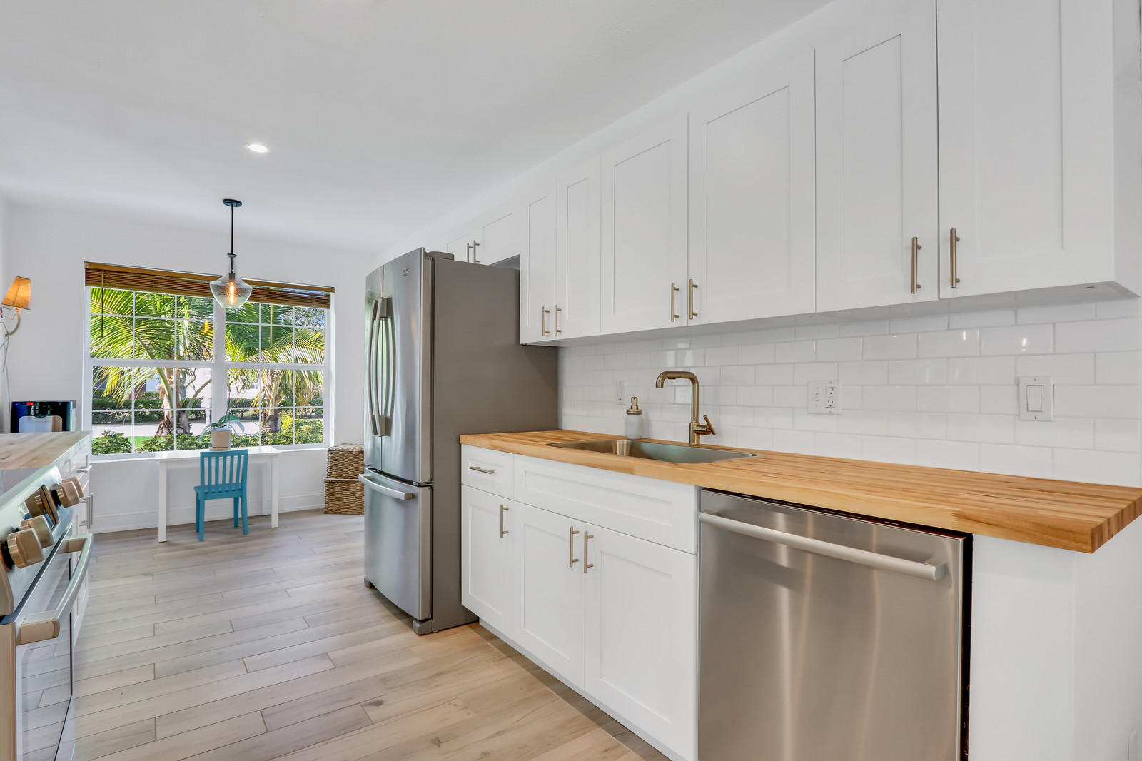 45 Willow Road Tequesta, FL 33469 - Photo 8 of 21 kitchen