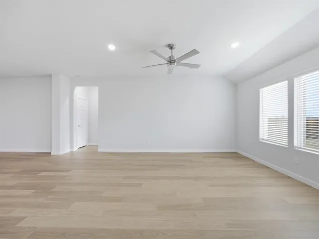 $2,600 | 428 Blackwater Trail, Waxahachie, TX 75165