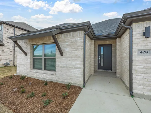 $2,600 | 428 Blackwater Trail, Waxahachie, TX 75165