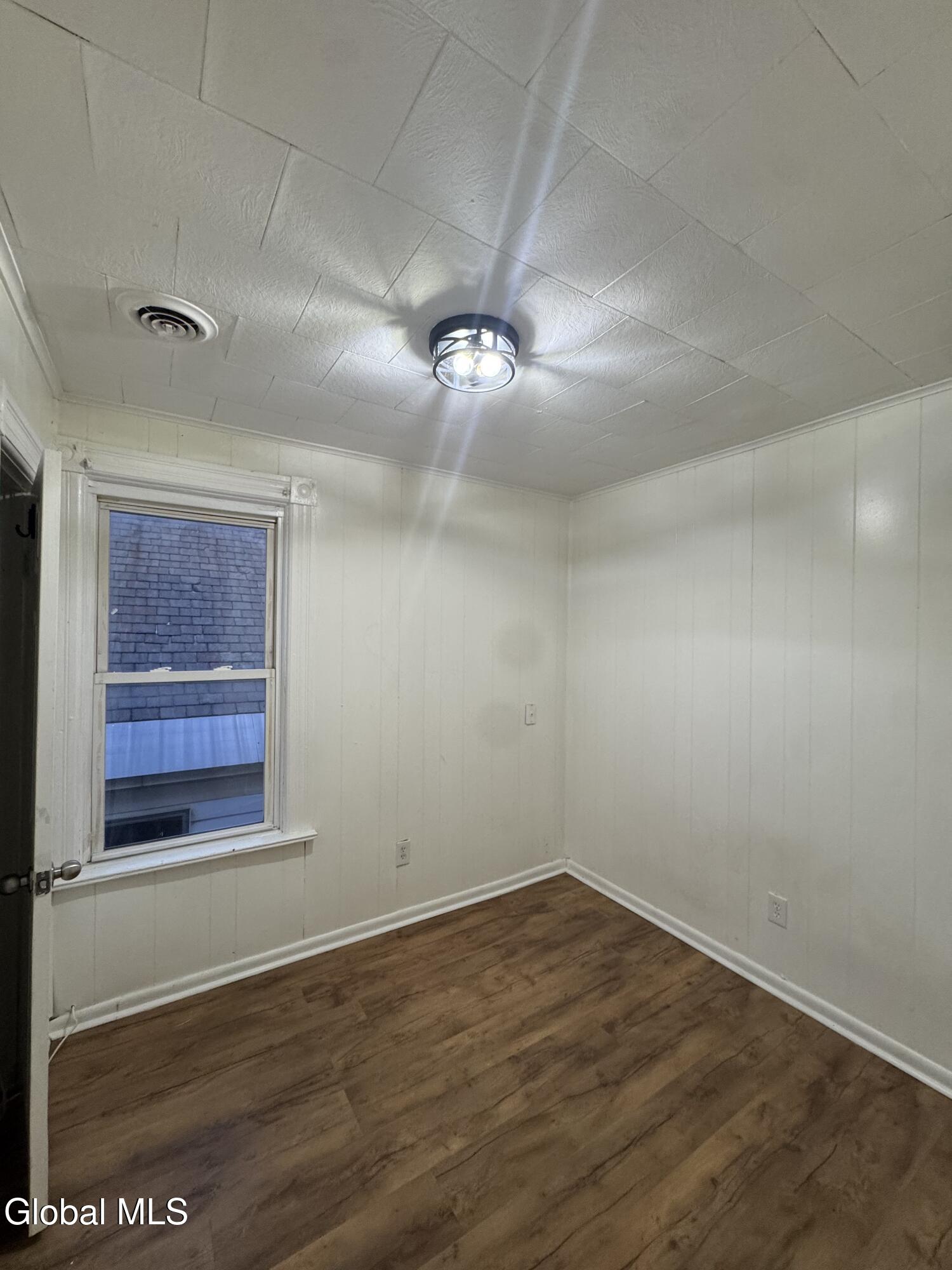 1701 Carrie Street, Unit 3 Schenectady, NY 12308 - Photo 11 of 15 IMG_3746