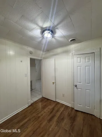 $1,250 | 1701 Carrie Street, Unit 3, Schenectady, NY 12308