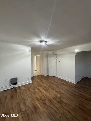 $1,250 | 1701 Carrie Street, Unit 3, Schenectady, NY 12308