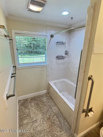 $1,350 | 125 Linda Circle, Ocean Springs, MS 39564