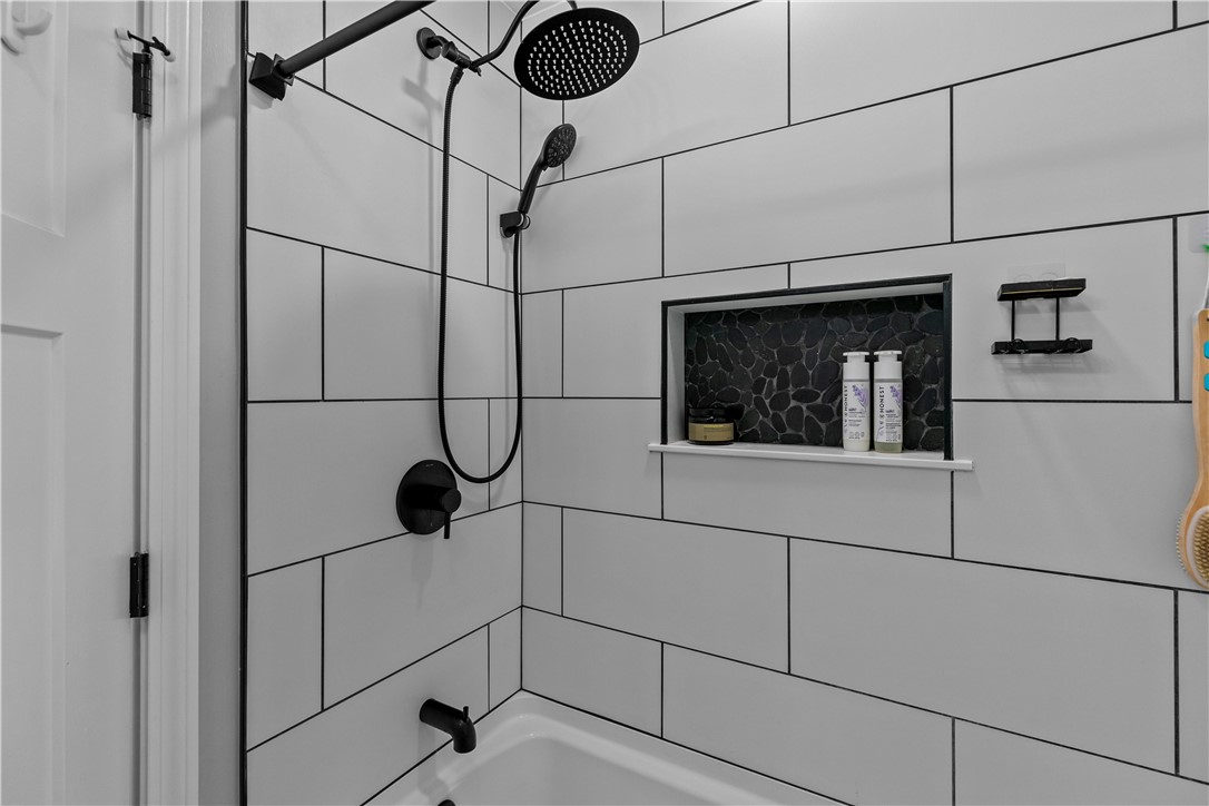 157 Riverside Drive East Providence, RI 02915 - Photo 23 of 38