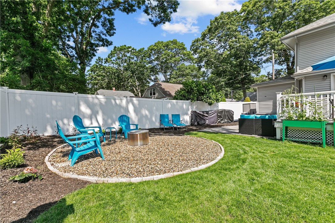 157 Riverside Drive East Providence, RI 02915 - Photo 27 of 38