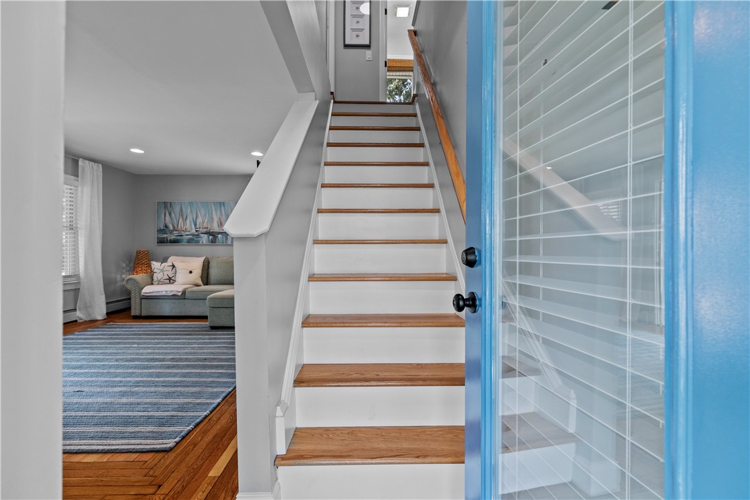 157 Riverside Drive East Providence, RI 02915 - Photo 5 of 38