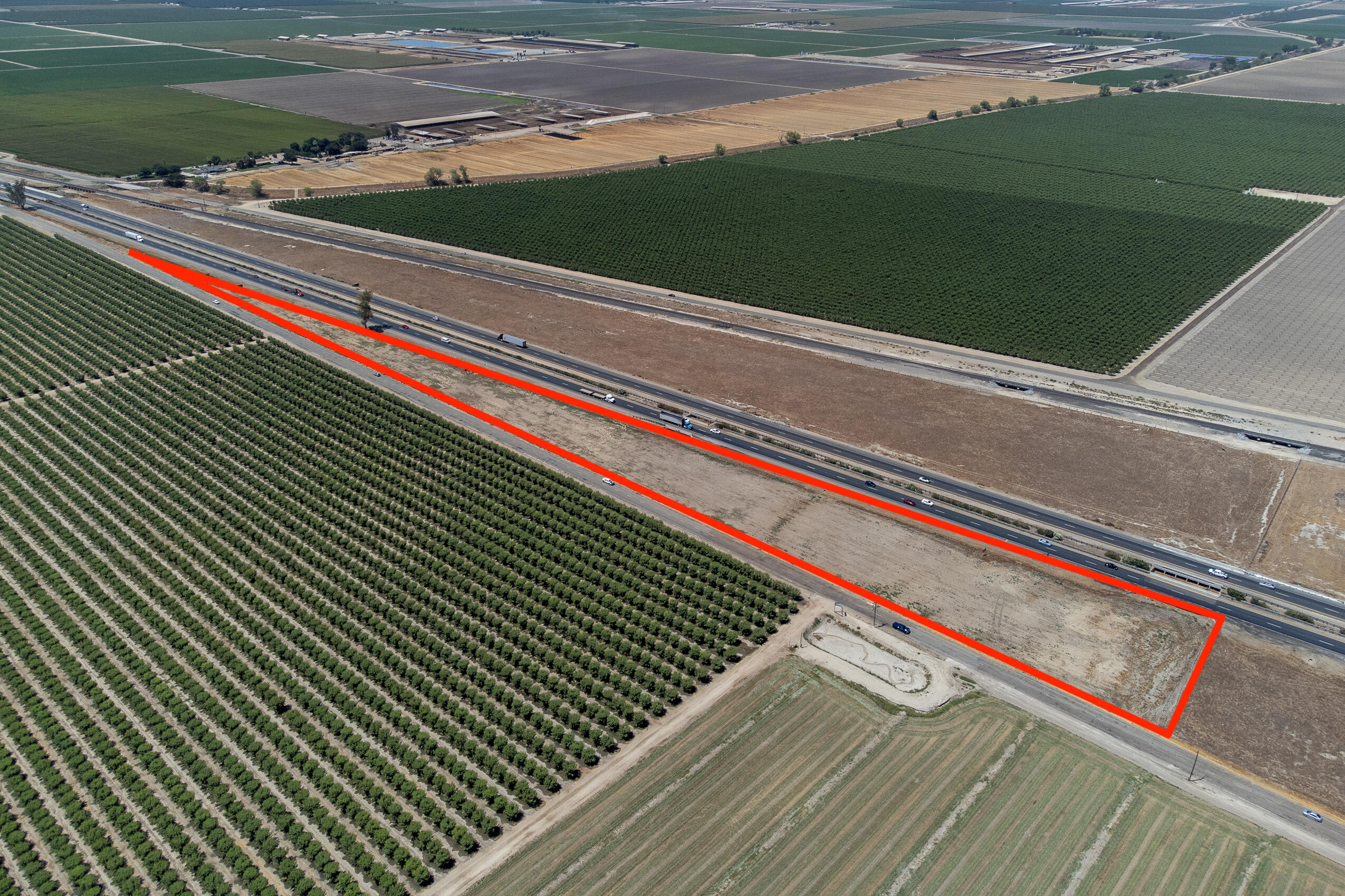 112 Rd Tulare Ca Tulare, CA 93274 - Photo 1 of 8 2021-07-07(5acres_fwy99_tulare)3 copy