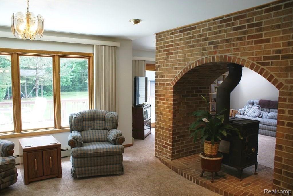 2380 Byers Road Lapeer, MI 48446 - Photo 32 of 76 Den/dining area.