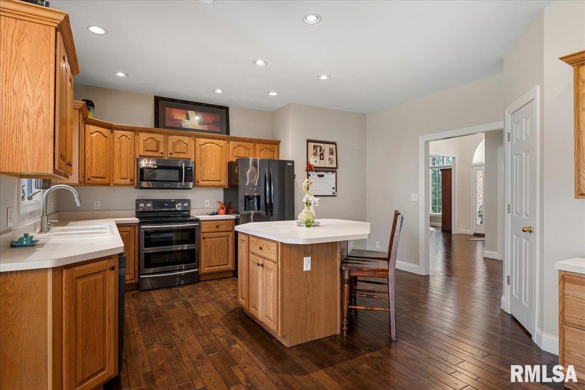 2612 Dickens Drive Springfield, IL 62711 - Photo 18 of 58 Gallery Image 18