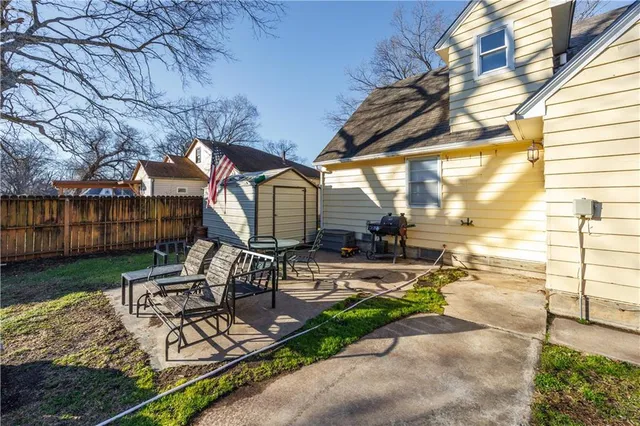 $110,000 | 214 North 8th Street, Fredonia, KS 66736