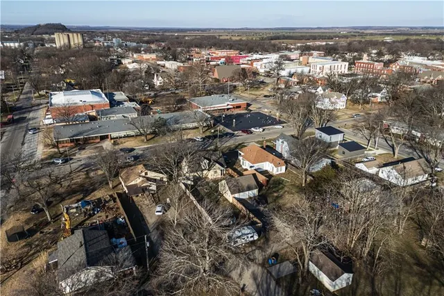 $110,000 | 214 North 8th Street, Fredonia, KS 66736