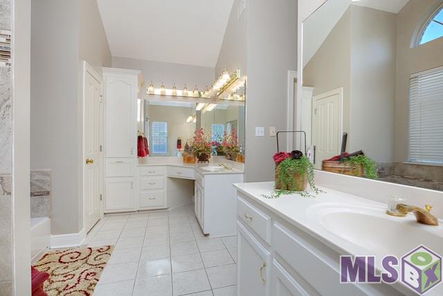 1506 Ridgeland Drive Baton Rouge, LA 70810 - Photo 16 of 29 Master Bath