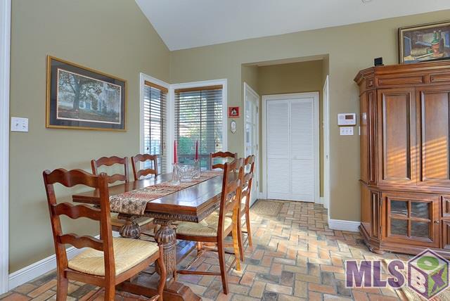 1506 Ridgeland Drive Baton Rouge, LA 70810 - Photo 10 of 29 Breakfast Nook