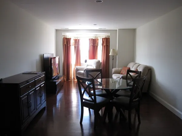 $2,900 | 120 Wyllis Avenue, Unit 319, Everett, MA 02149