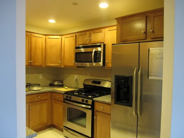 $2,900 | 120 Wyllis Avenue, Unit 319, Everett, MA 02149