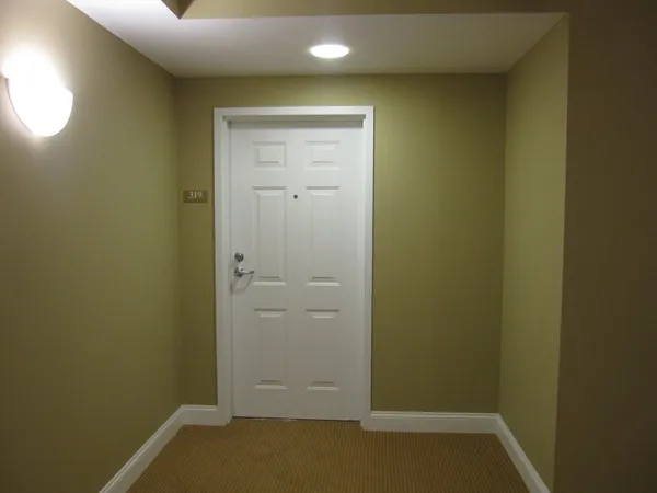 $2,900 | 120 Wyllis Avenue, Unit 319, Everett, MA 02149