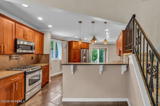 $475,000 | 56 Lakeside Drive, Farmingdale, NJ 07727