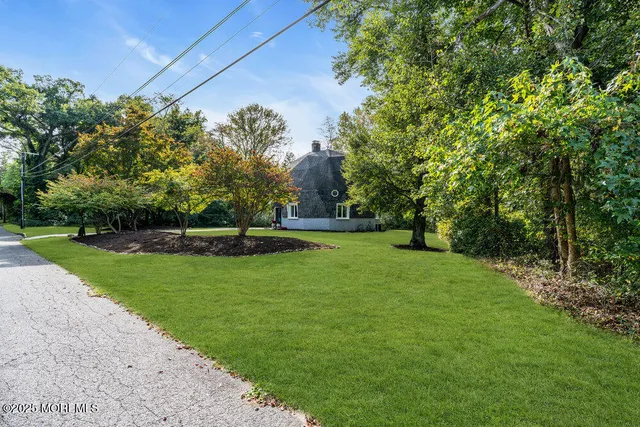 $475,000 | 56 Lakeside Drive, Farmingdale, NJ 07727