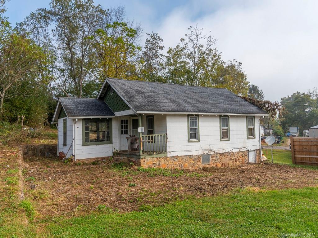 154 Raby Street Canton, NC 28716 - Photo 1 of 3