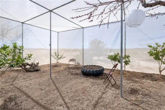 a view of an outdoor space