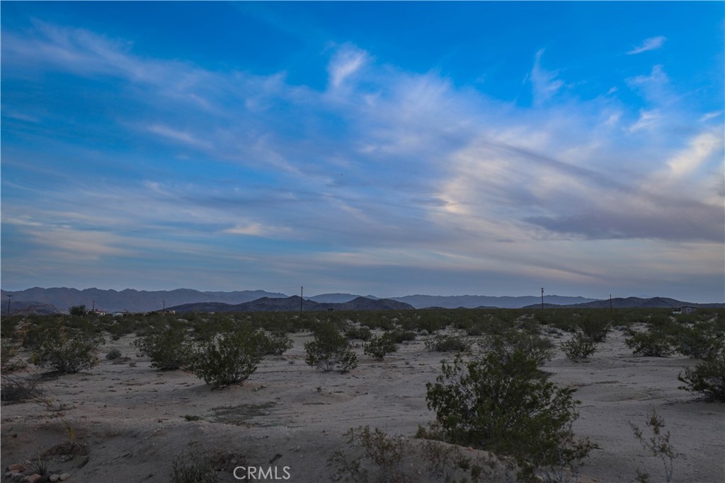 1356 Enchanted Road Joshua Tree, CA 92252 - Photo 41 of 47 a view of a city