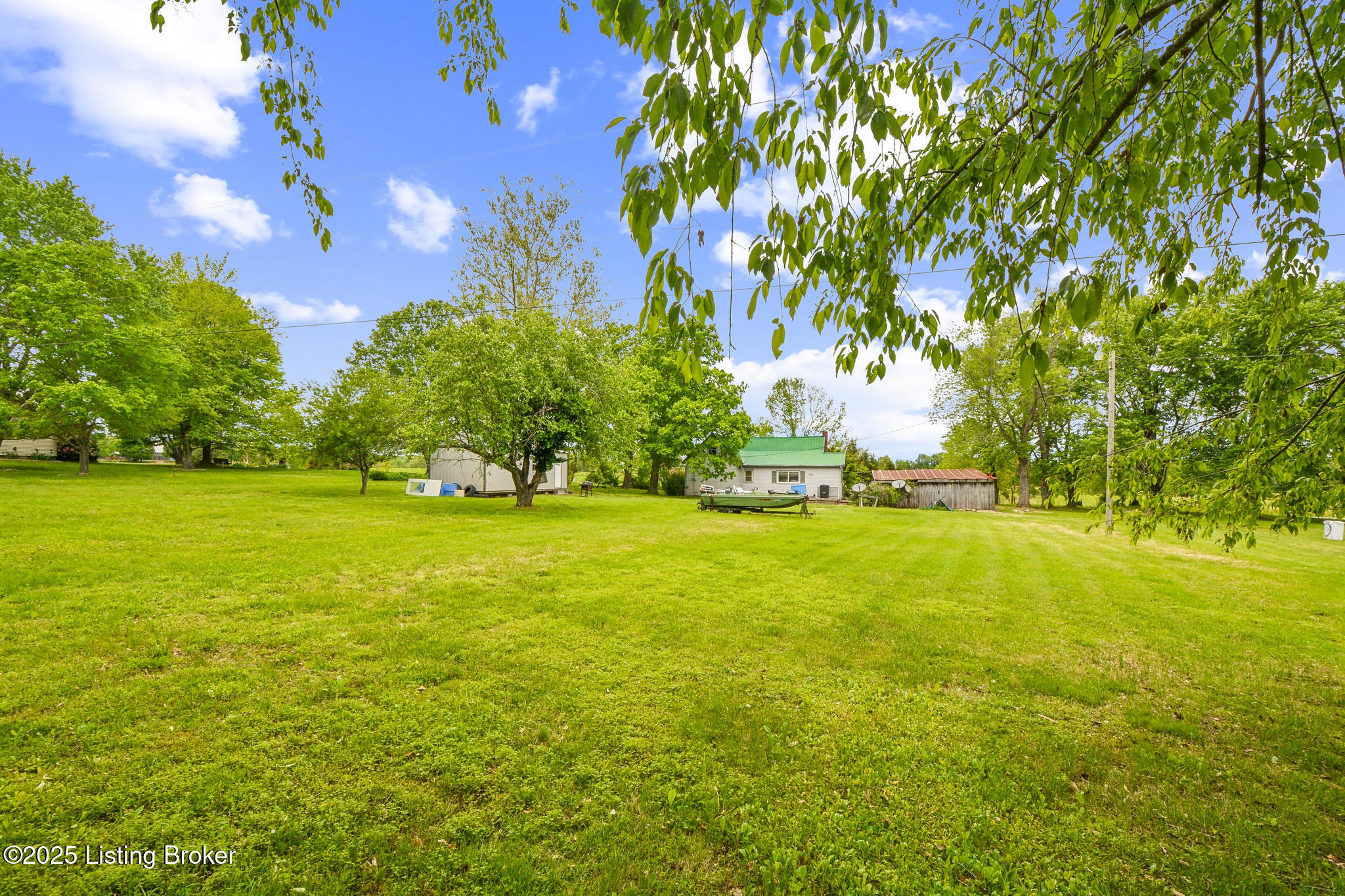 3880 Dalton Road Providence, KY 42450 - Photo 21 of 25 3880 Dalton Rd