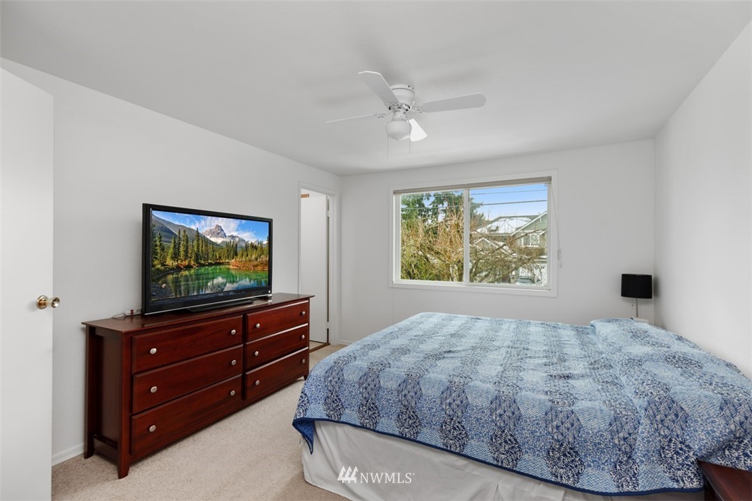 710 North 87th Street Seattle, WA 98103 - Photo 9 of 25 Gallery Image 9