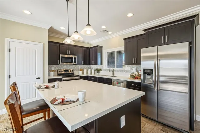 $465,000 | 6981 Queenswood Court, Pahrump, NV 89061