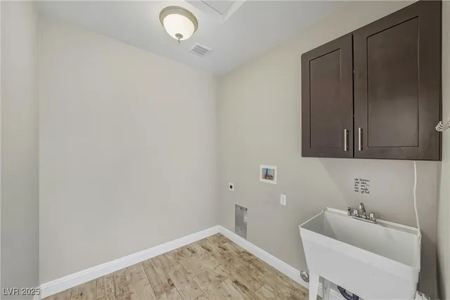 $465,000 | 6981 Queenswood Court, Pahrump, NV 89061