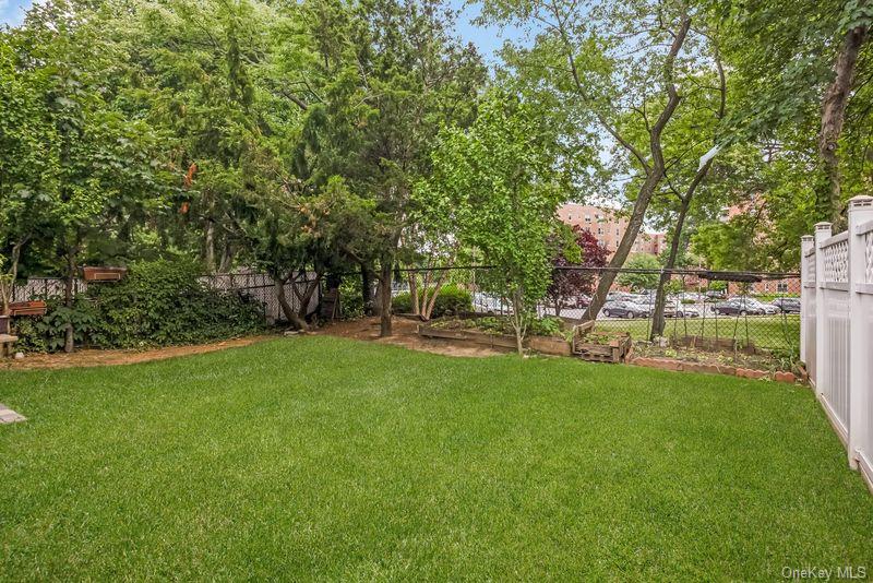 215-08 23rd Road Queens, NY 11360 - Photo 32 of 34