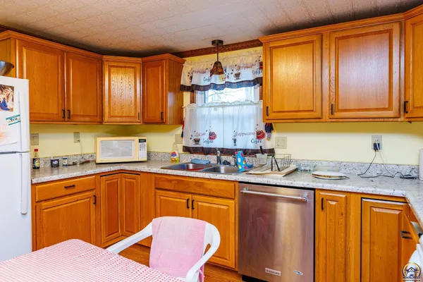 $174,900 | 541 Emmett Street, Emmett, KS 66422